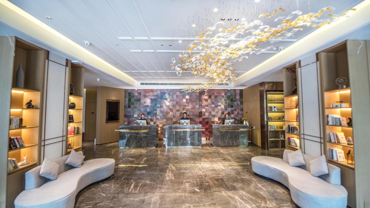 Atour Hotel Kunming Cuihu 外观 照片