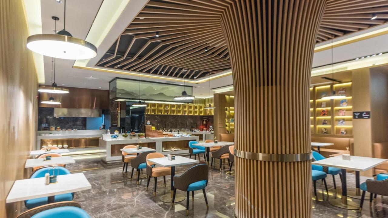 Atour Hotel Kunming Cuihu 外观 照片