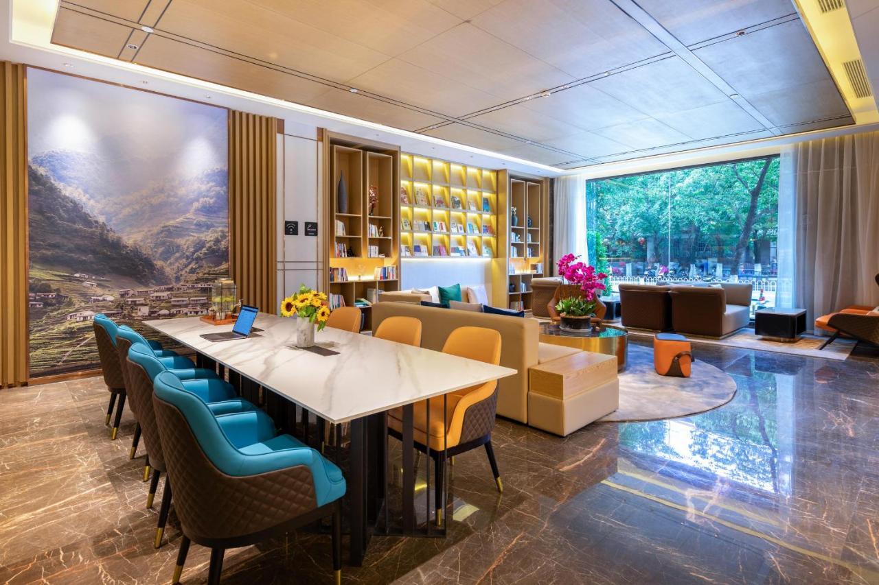 Atour Hotel Kunming Cuihu 外观 照片